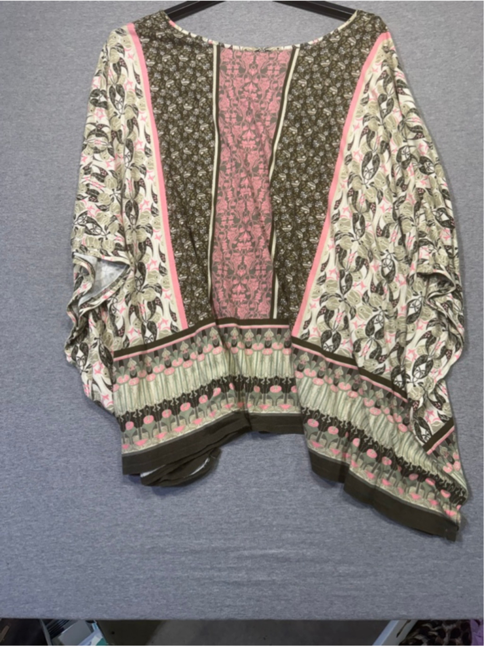 Women's Lane Bryant Tunic Plus Size 24/28 Green Pink Floral Batwing - Picture 3 of 4
